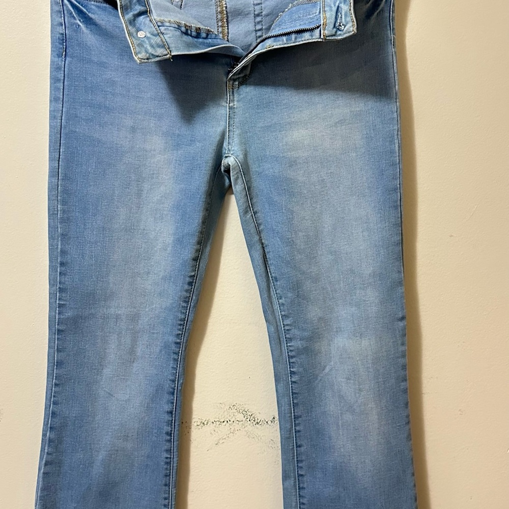 Wax Jean Women's Straight Leg Jeans in Light Blue
